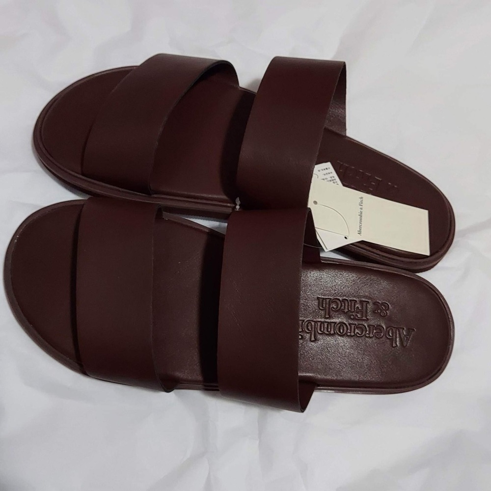 Abercrombie and Fitch Faux Leather Slides size Large NWT - Picture 3 of 10